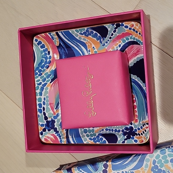 Lilly Pulitzer soap and dish - Picture 3 of 5